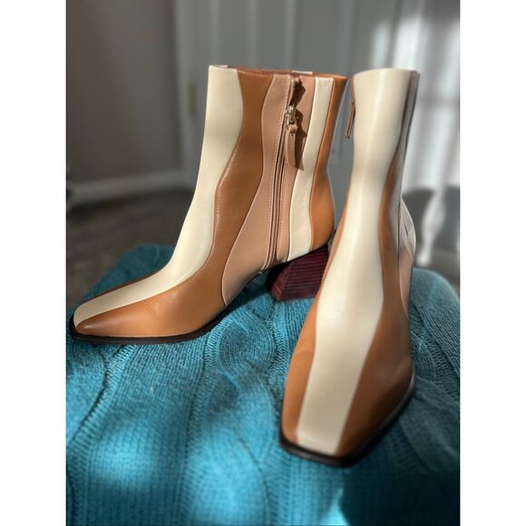 Gianni Bini GB Holy Grail 3 Booties - Picture 1 of 8